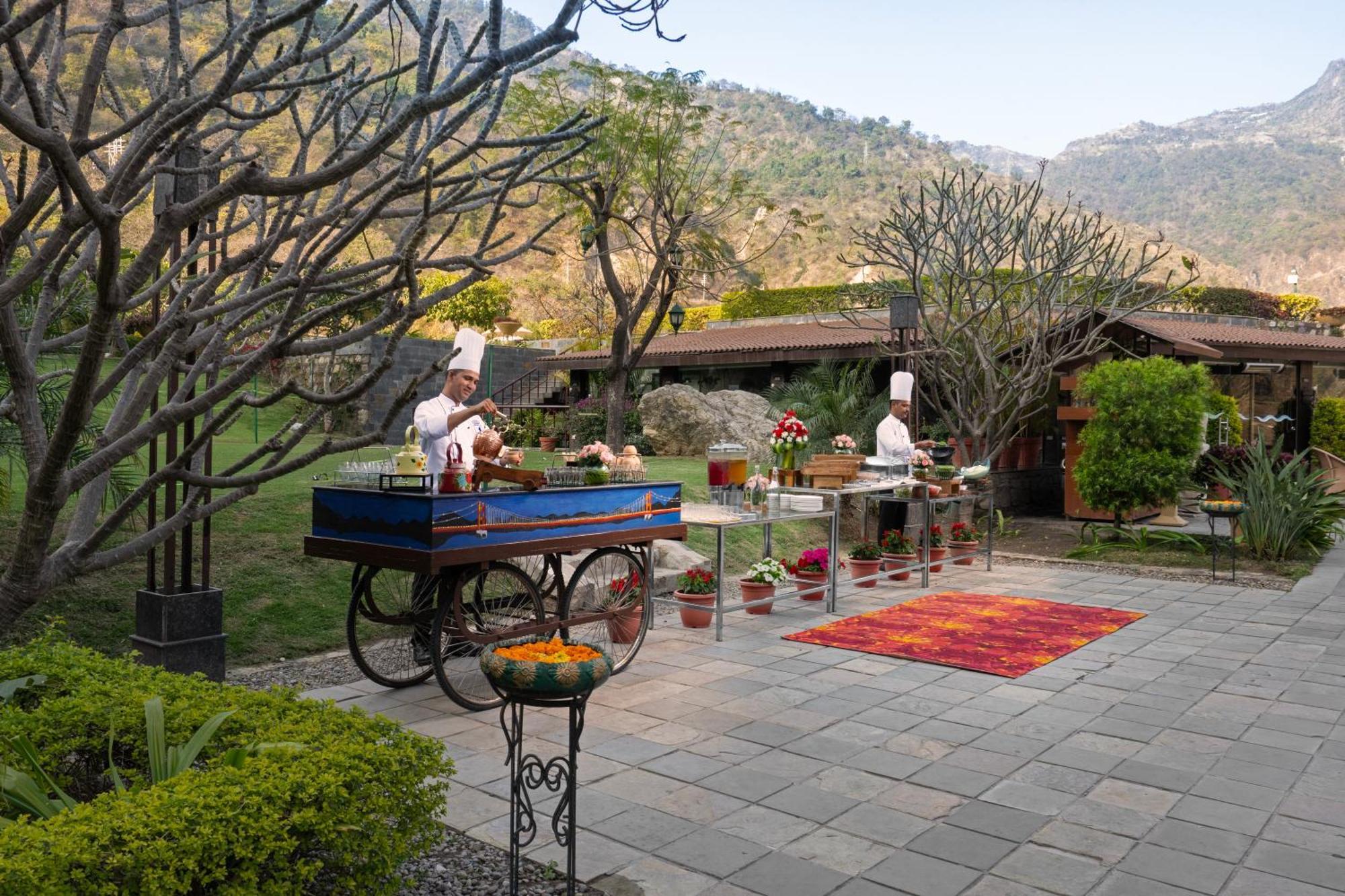 Aloha On The Ganges By Leisure Hotels Rishikesh Bagian luar foto