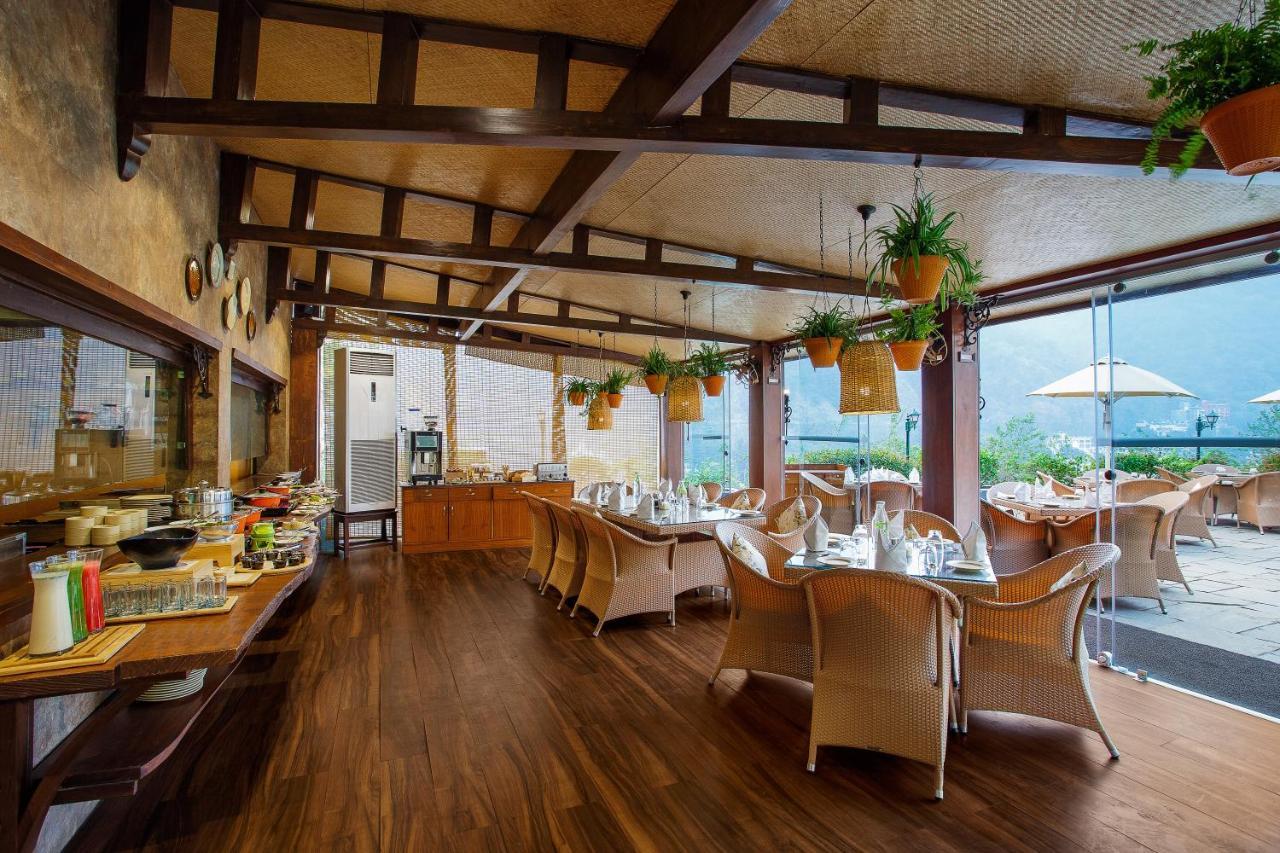 Aloha On The Ganges By Leisure Hotels Rishikesh Bagian luar foto